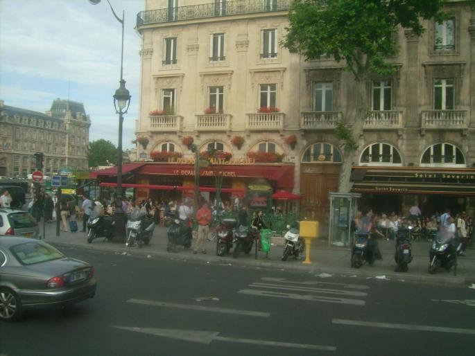 SP_FR 403 - 09_Lyon spre Paris