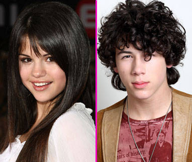 072408_nickjonasselenagomez[1] - nick and selena