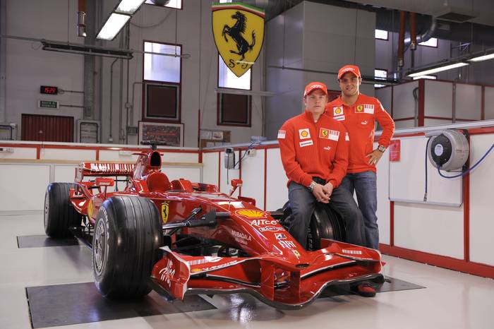 (11) - Formula 1 - Ferrari 2008