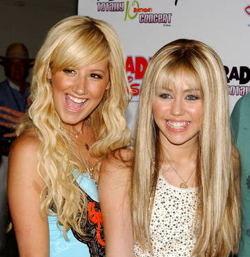 pat636 - ashley tisdale si miley cyrus