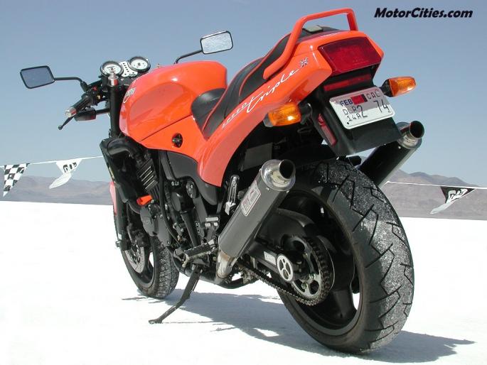 95TRIUMPHSPEEDTRIPLEORANGE1024E