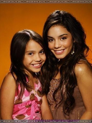 stella-hudgens-hermana-de-vanessa-hudgens