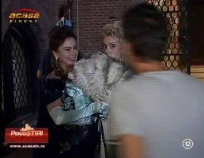 Aniela220 - Capturi Din Aniela Facute La PoveStiri De Noapte
