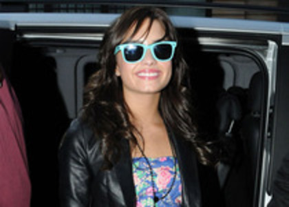 BKLXHNURTDZHTWIMCTQ - poze rare demi lovato