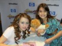 50bf1e9e2f195360 - miley cyrus