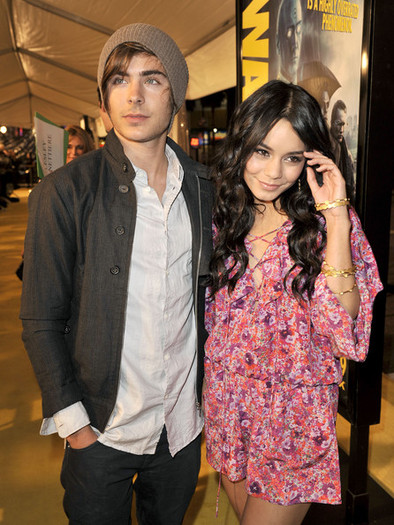 Premiere+Warner+Bros+Watchmen+Arrivals+e50nbSDKBz1l