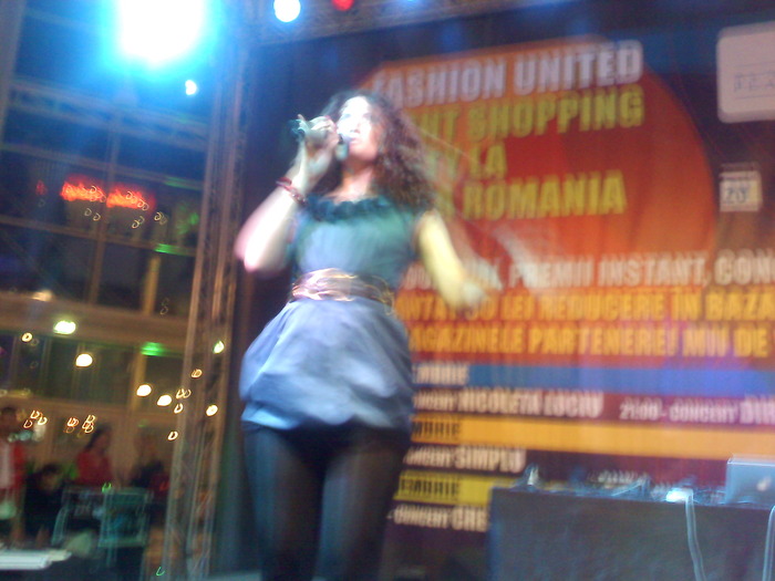 091112_200419 - Claudia Pavel-Cream