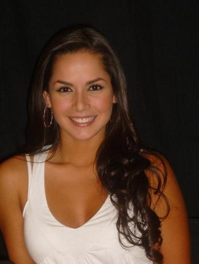 NHZXOFQFWSTJPUQQUDQ - 0-Carmen Villalobos-0