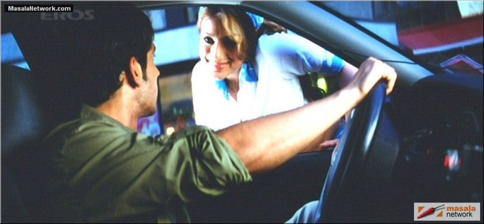 Karan si o imagineaza pe Pooja