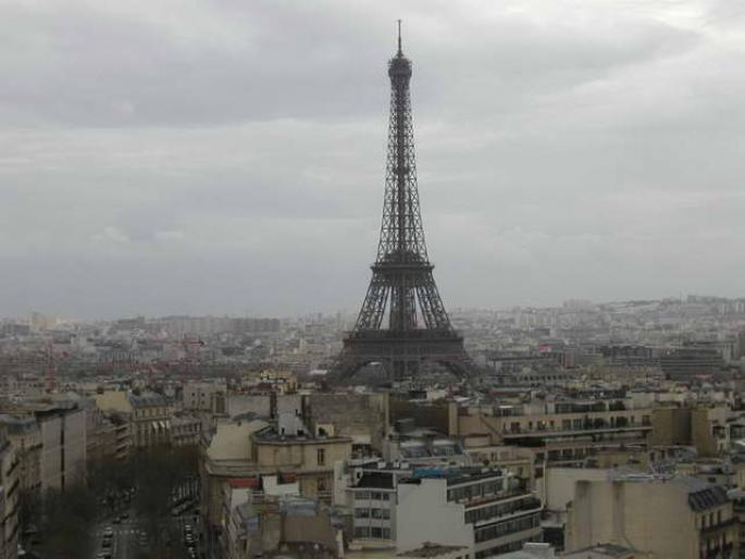 Poze Vacanta in Paris Franta  Poza cu Turnul - turnul Eiffel