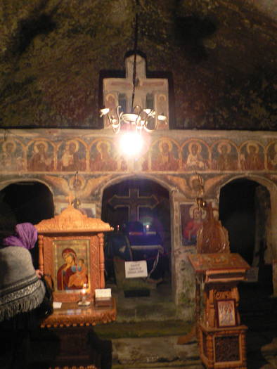 P1040522 - 2009 aprilie manastirile  cetatuia-namaesti-corbi