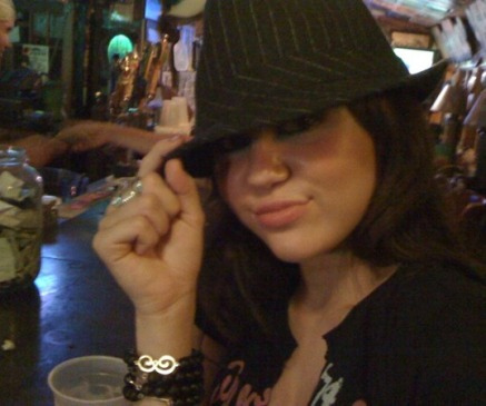 Miley-miley-cyrus-7419552-437-365