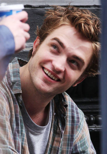 robremembermesmileteeth[1]