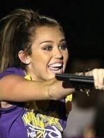 ooqqiupydoiiqowrruyvbp - miley cu coada