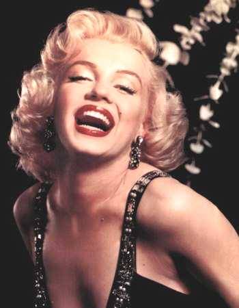 marilyn_monroe_laughing[1] - marlyn monroe