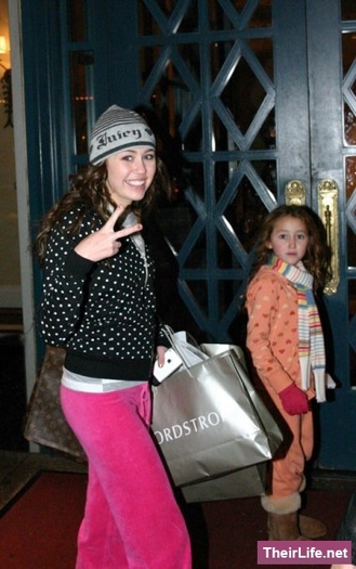 0 (584) - 00toate pozele mel cu miley cyrus00