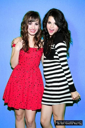 6gz9ma - Poze Selena Gomez