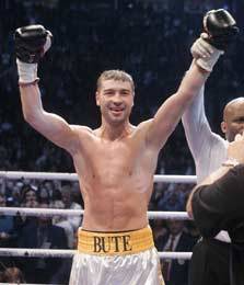 p9c[1] - Lucian Bute