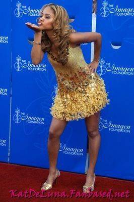 CLMDMWLICGARBUUQWFS - Kat de luna