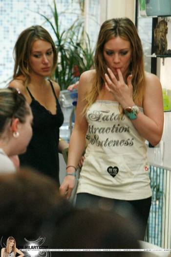 k0n4sz - Hilary si Haylie Duff get a manicure in West Hollywood