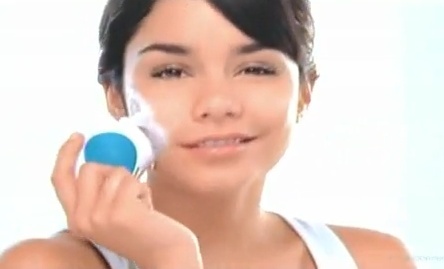 azjdz6 - Vanessa Hudgens Sedinta foto