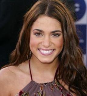 Nikki_Reed_1238606617_2