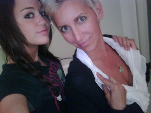 0 (138) - 00toate pozele mel cu miley cyrus00