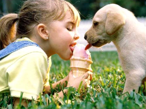 sharing-ice-cream-cone - Ice_Cream