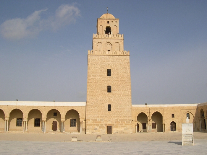 Okba Mosque in Kairuan - Tunisia (minarett) - Islamic Architecture Around the World