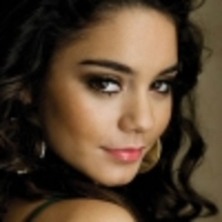 s1_bestmusic_ro - poze vanessa hudgens