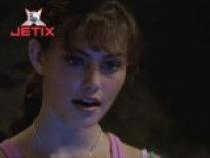 MVYUAFZHUSKSRQNNHNU[1] - Phoebe Tonkin