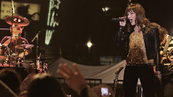 Demi+Lovato+Rocks+Hollywood+D4bzAHGRuSrl - 0-Demi Lovato-0