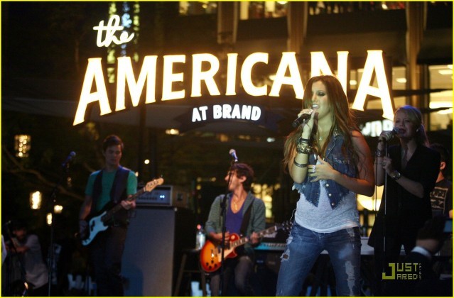 2cohjrr[1] - Ashley Tisdale is an Americana Girl