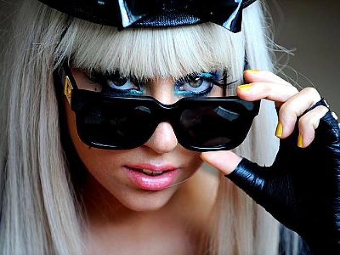 13531551 - LADY GAGA