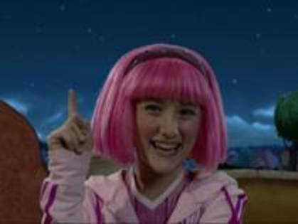 BIHCCTEYVCKVUDFYAAV - lazy town