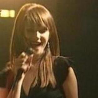 VPWUARYCYQCYEOWYLEV - Adela Popescu