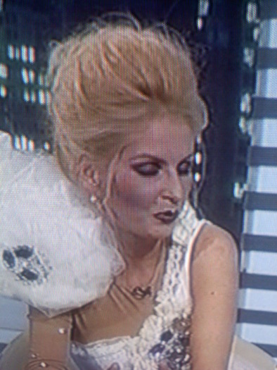 091205_225648 - Andreea Banica