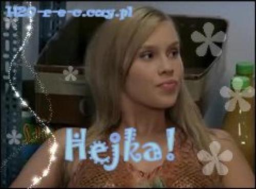 i251171007_10456_2 - Claire Holt