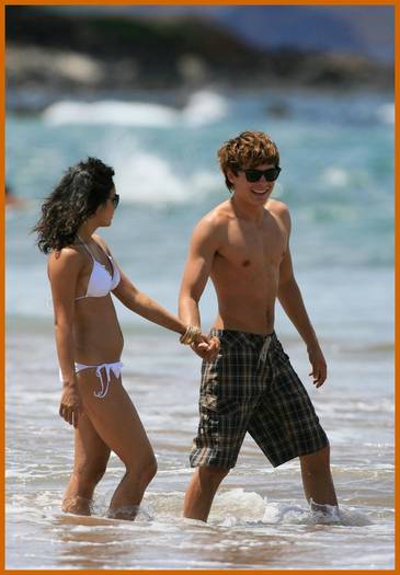 vanessa_hudgens1279_49b67d594ed9a - zac si vanessa