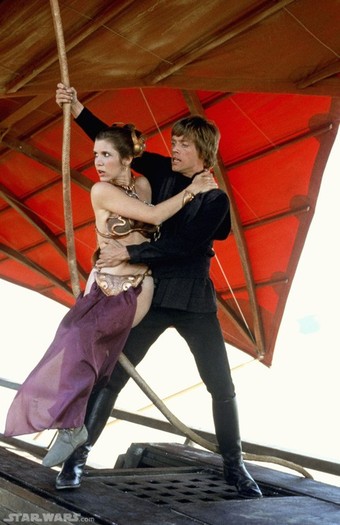 Episode_6_Luke_and_Leia_Sail_Barge