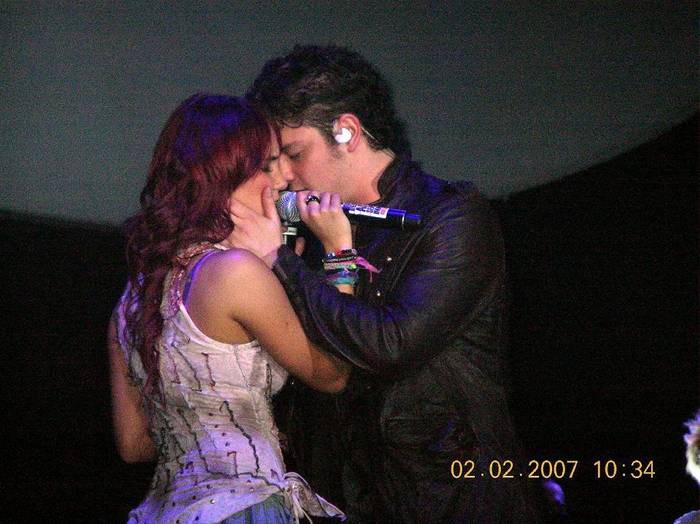 f4zmj5utme43da3fhr5 - poze Dulce Maria si Christopher Uckermann