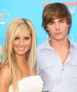 XCOJJKQCARKORZXTKGI - ASHLEY SI ZAC