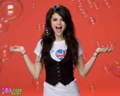 EQYPSPLUDOODEDTTEDD - Selena Gomez having fun