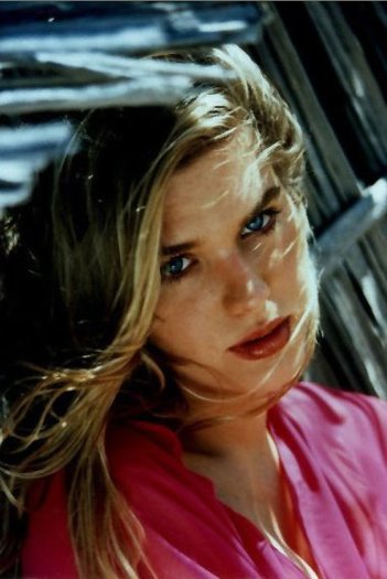 11kp0 - Sonya Smith