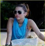 486cc1134cb47df8 - miley cyrus