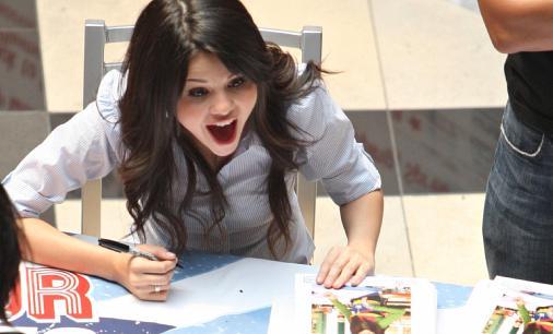 4 - selena gomez