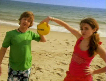 miley-verb-yellow-ball-commercial2 - Miley Cyrus And hannah montana