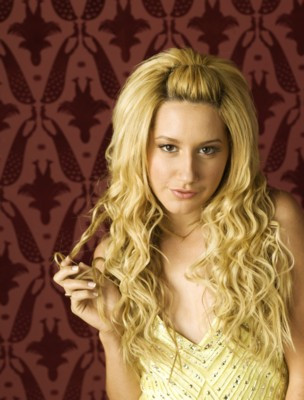 Ashley-Tisdale-picture-Z1G251863_b