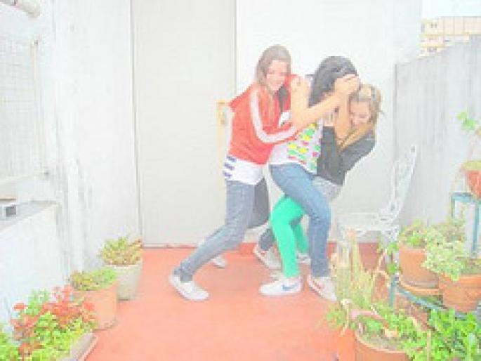 2319420640_d78d0dd551_m[1]