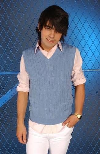 Joe-Jonas01